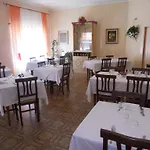 Hotell Mediterraneo 3*