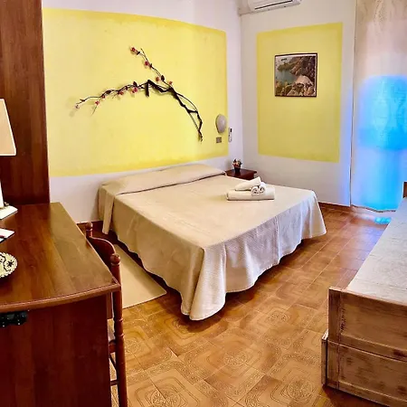 ホテル Mediterraneo